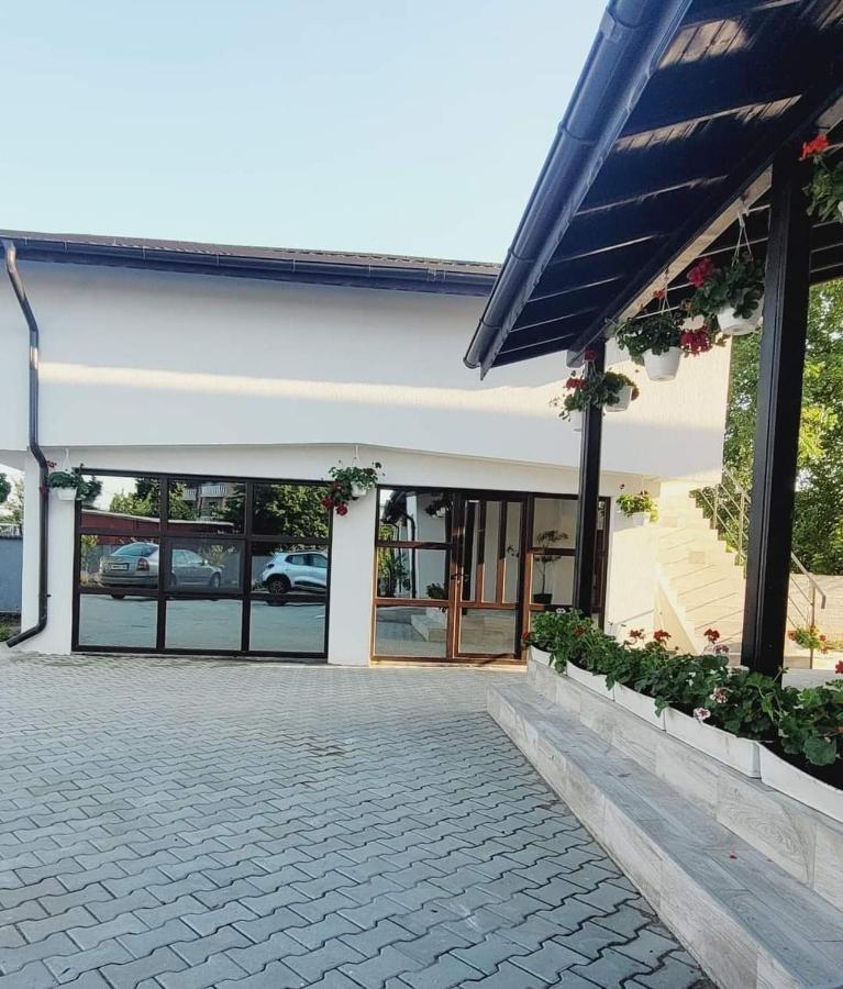 Giurgiu Casa Domneasca酒店 外观 照片