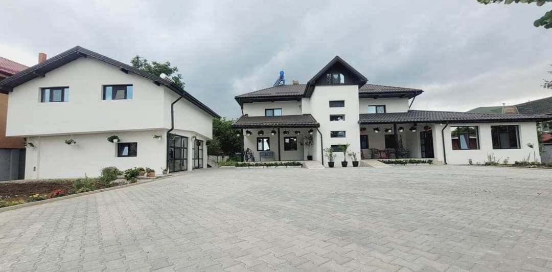 Giurgiu Casa Domneasca酒店 外观 照片